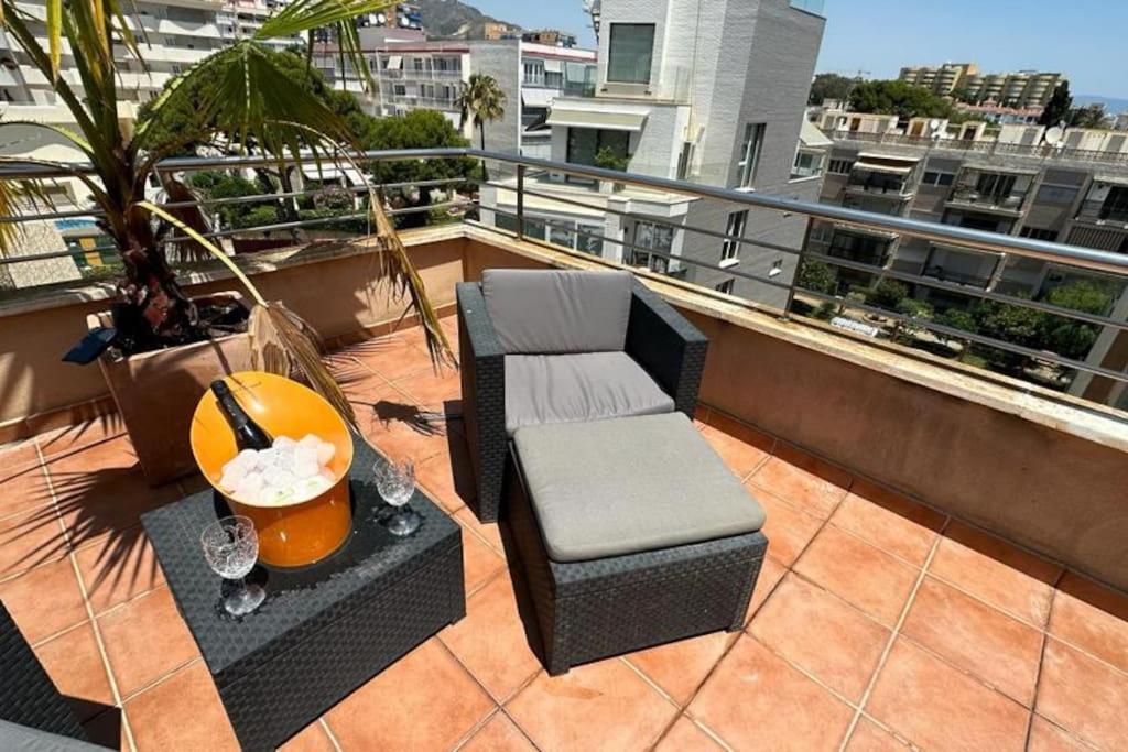 Апартаменты Atico Puerto Marina 2 Hab Con Piscina, 500M De La Plata Торремолинос Экстерьер фото