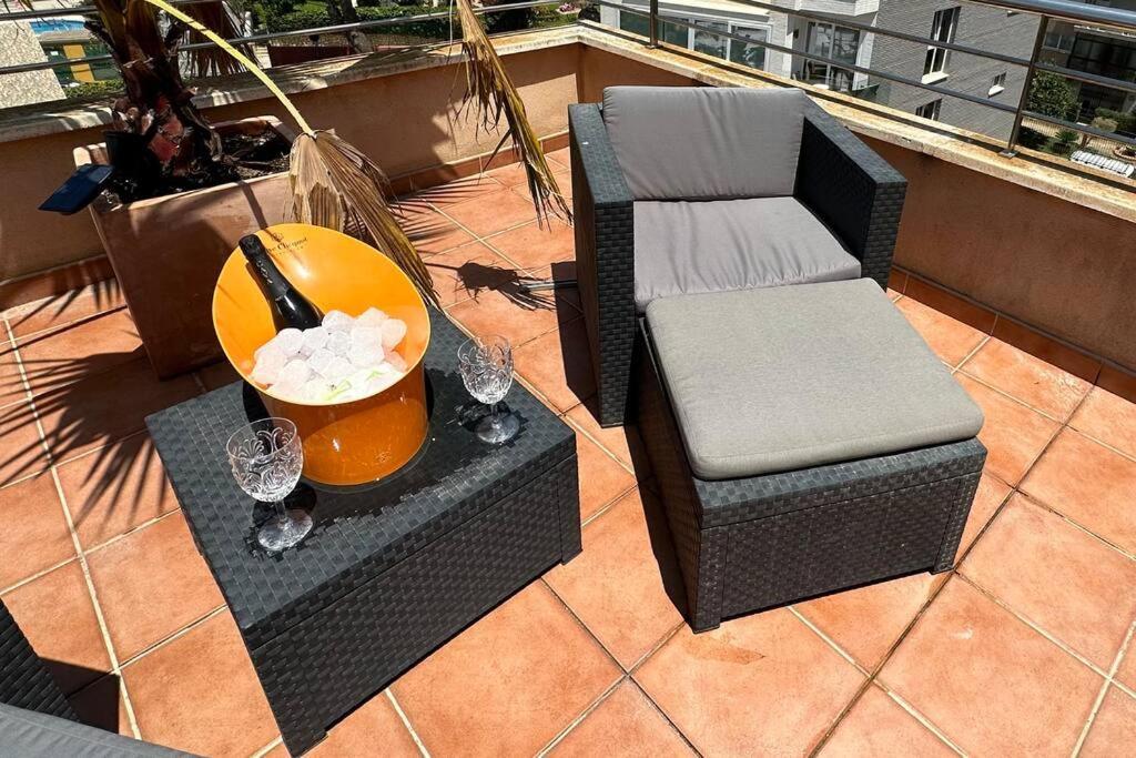 Апартаменты Atico Puerto Marina 2 Hab Con Piscina, 500M De La Plata Торремолинос Экстерьер фото