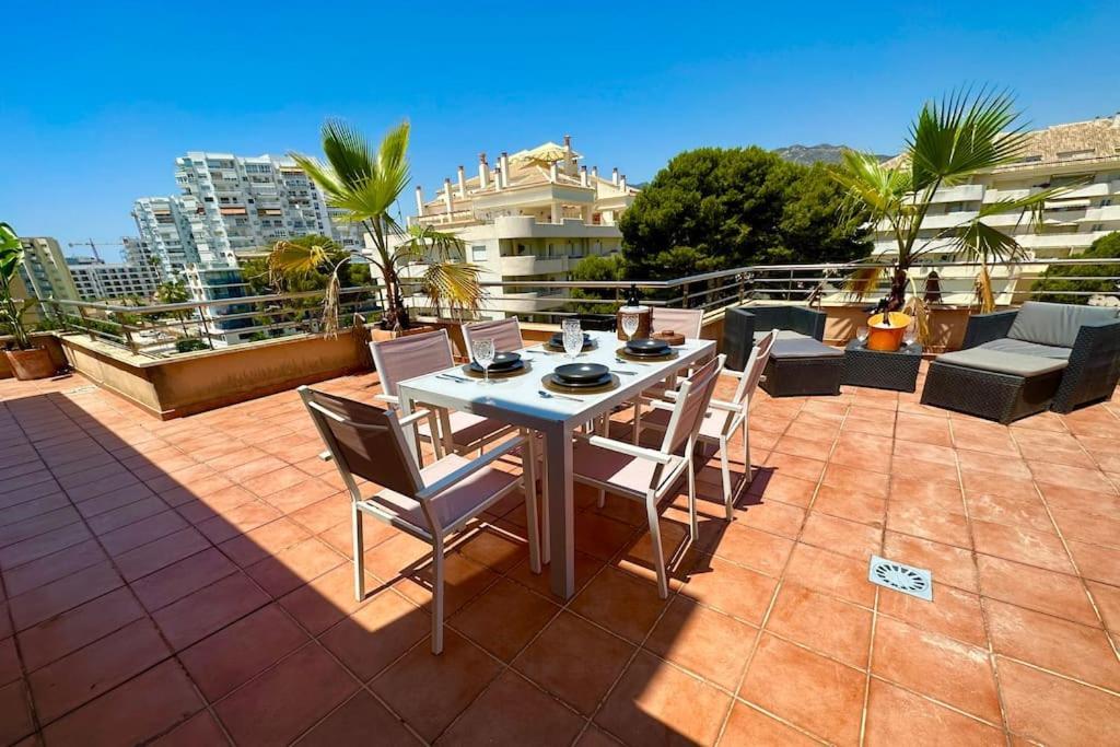 Апартаменты Atico Puerto Marina 2 Hab Con Piscina, 500M De La Plata Торремолинос Экстерьер фото